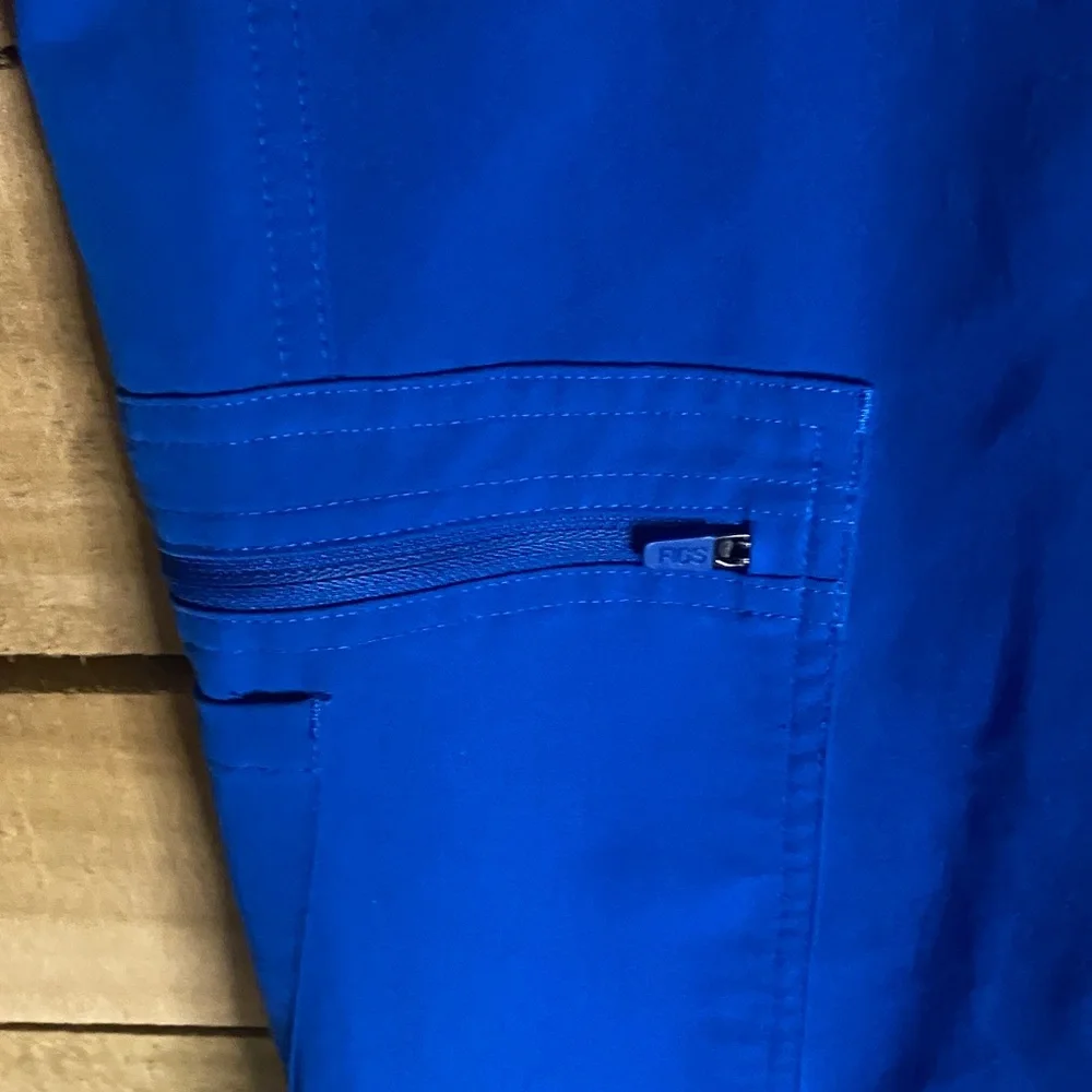 Figs Cairo Men's Bright Blue Cargo Scrub Pants size 30x34 drawstring waist